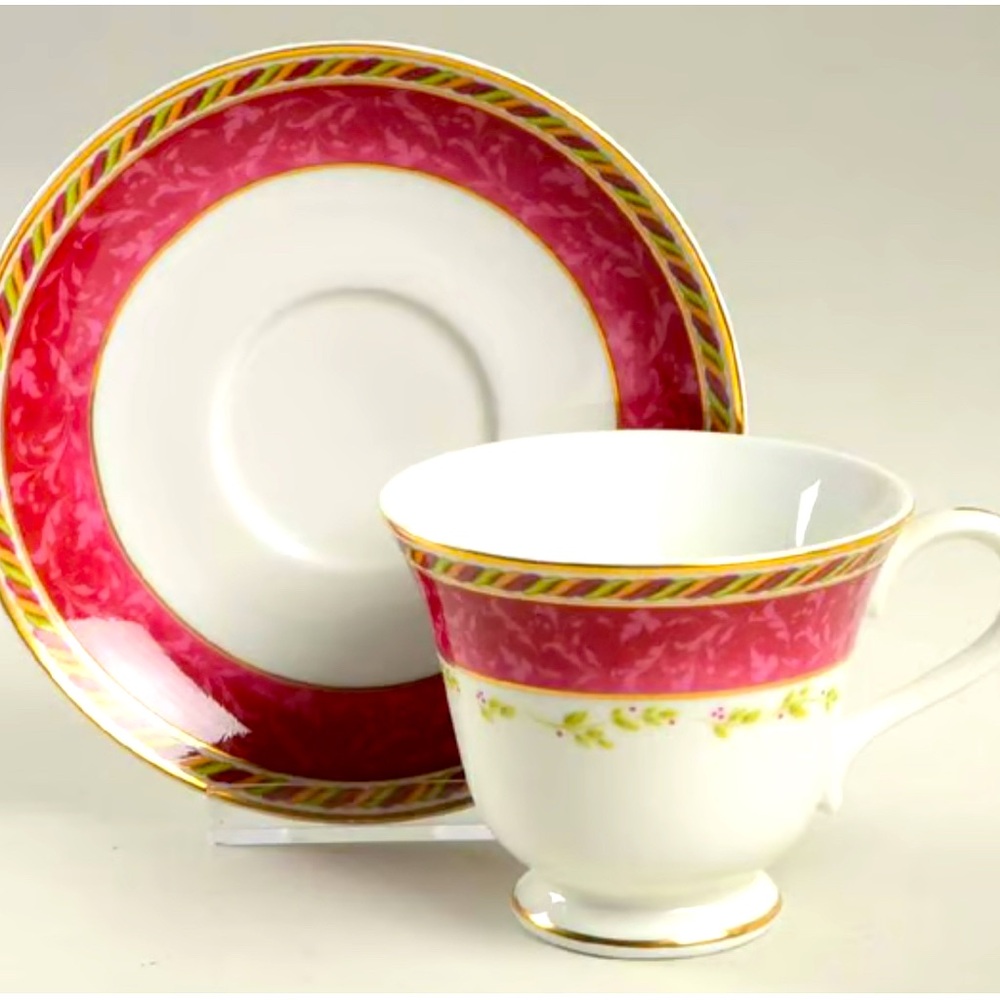 Royal Albert Old Country Roses Season of Color tea cup and saucer sets